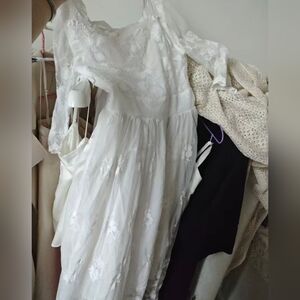 Elegant White Lace Dress